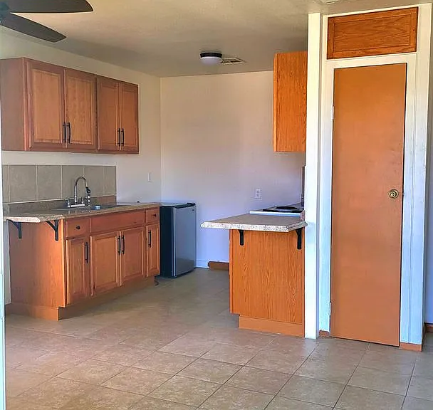 1130 E Gamebird Rd — Photo 5