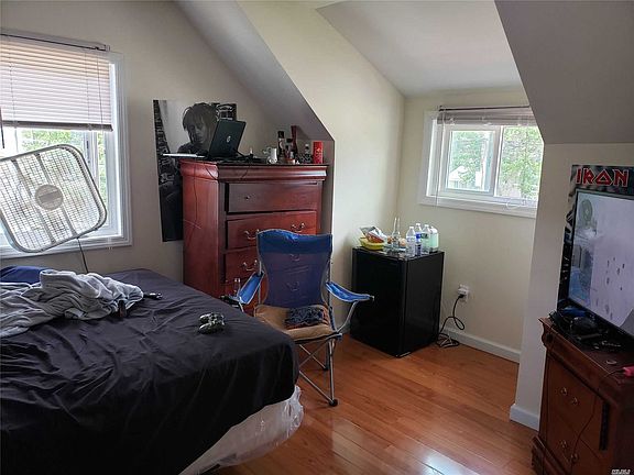 4th image of 244 Hilltop Dr