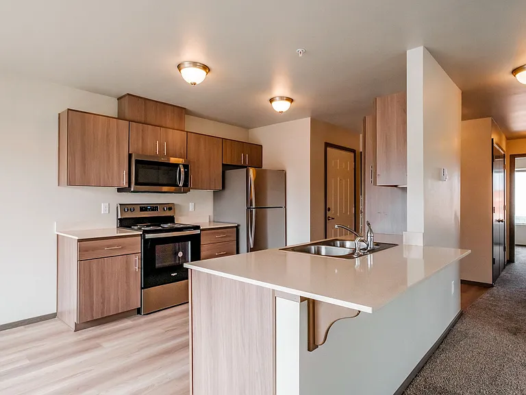 4 Corners Apartments — Photo 8