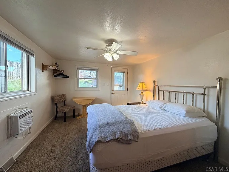 907 Old Scalp Ave #202 — Photo 4