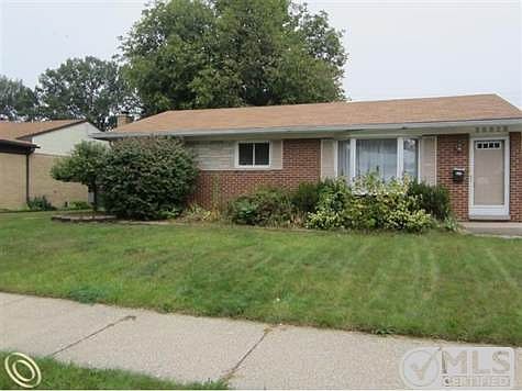 front of house (2).JPG