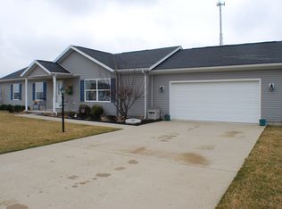 604 S Illinois St, Chrisman, IL 61924