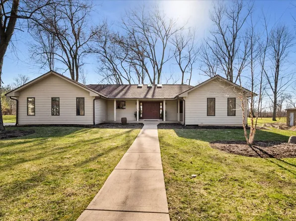32W163 Cedar Ln, Wayne, IL 60184