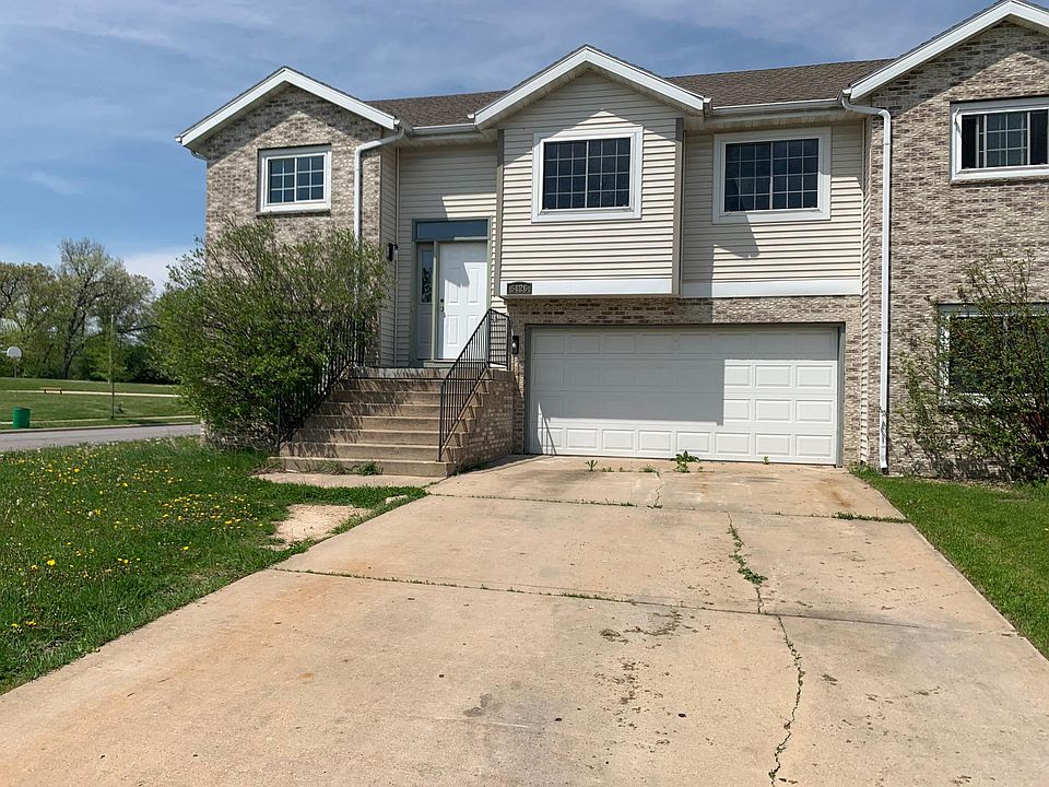 1st image of 5126 Great Gray Dr #1