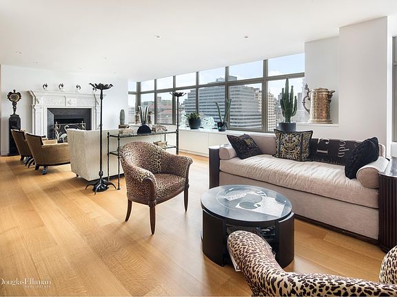 4th image of 1 Morton Sq #Pha