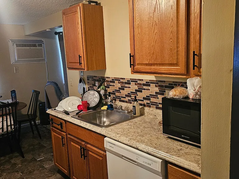 6556 Lincoln Ave #A — Photo 7