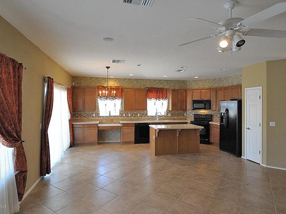 4th image of 7509 E Sycamore Park Blvd