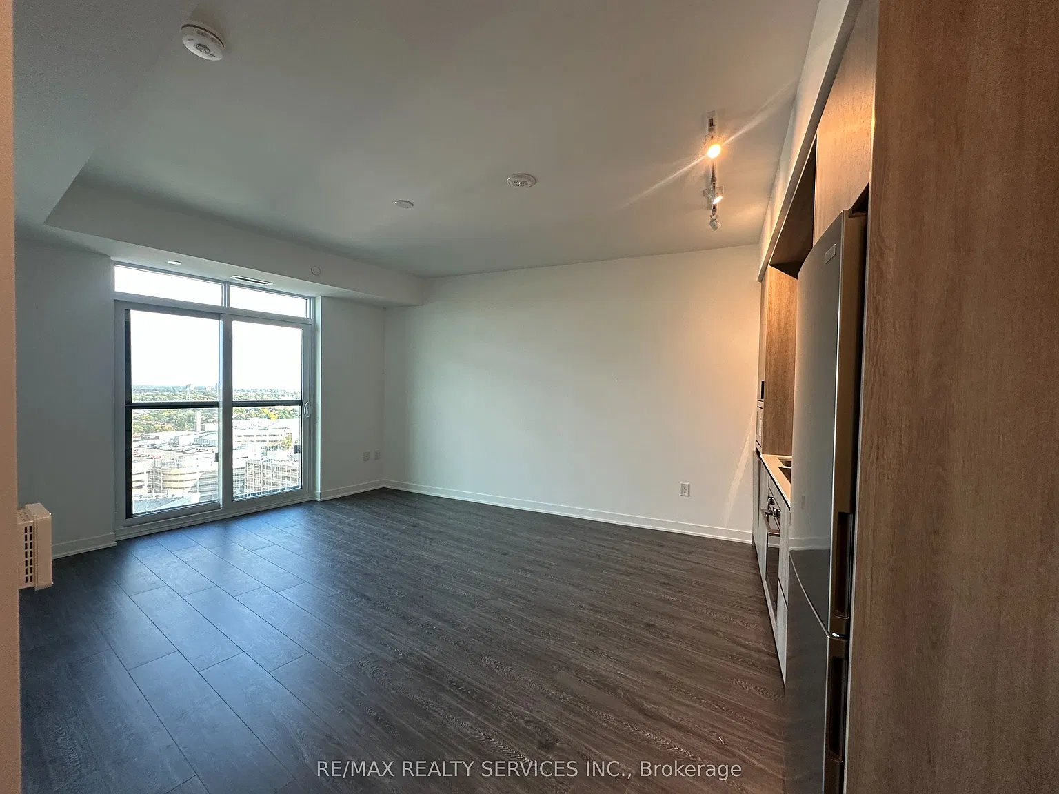 1 bed, $2,250 — Photo 2