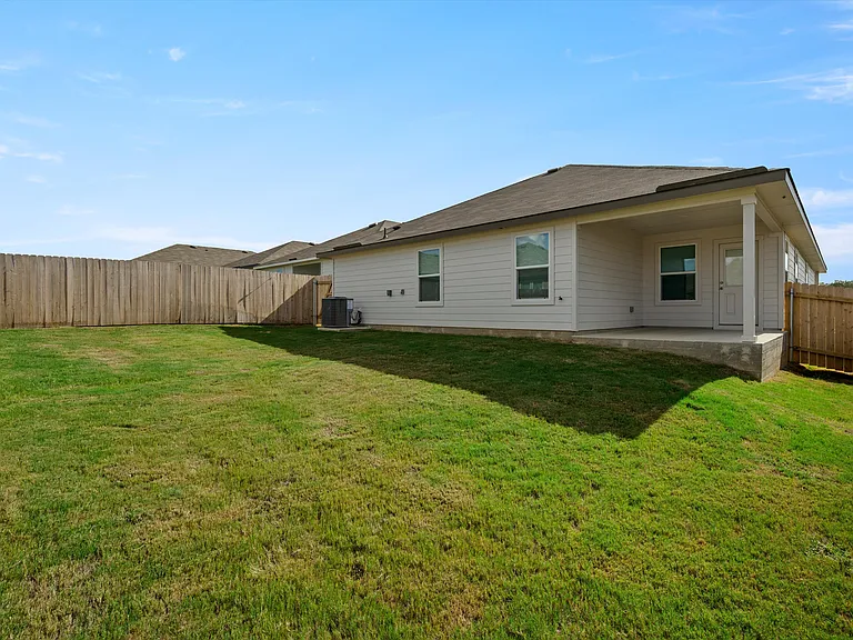 313 Cottonmouth Ln — Photo 23