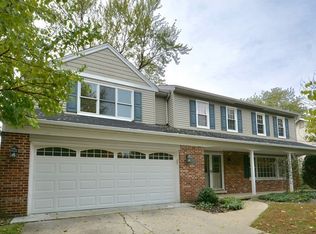 2143 Oxnard Dr, Downers Grove, IL 60516