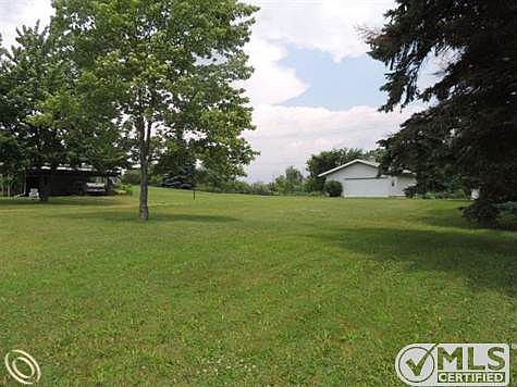 2 CAR DETACHED GARAGE