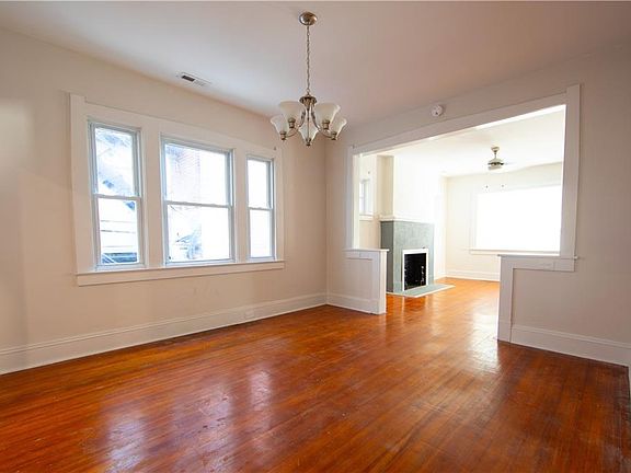 4th image of 114 W 39th St