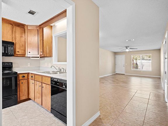3rd image of 8476 Barrancas St