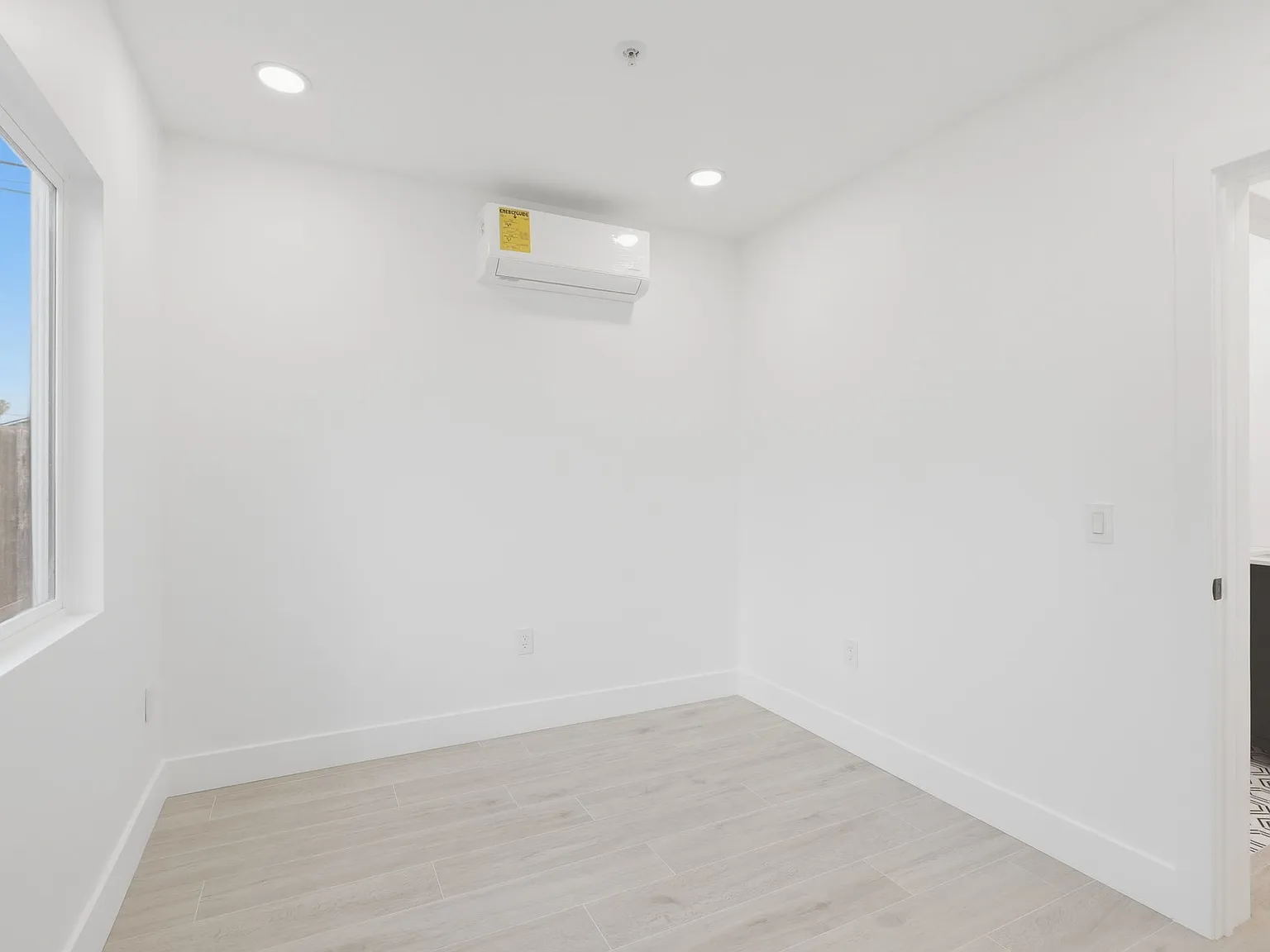 2 bed, $2,600 — Photo 3