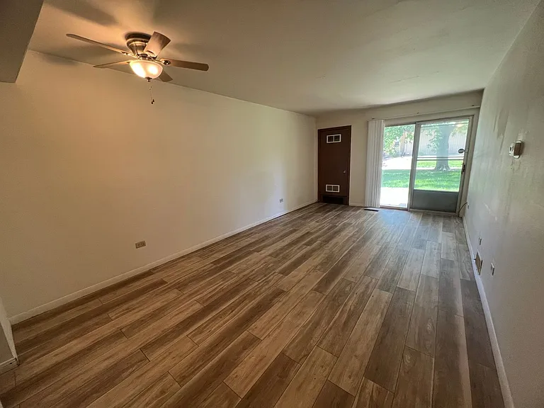 Orchard Hills Apartments — Photo 19