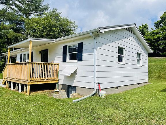 2nd image of 90 Greystone Dr
