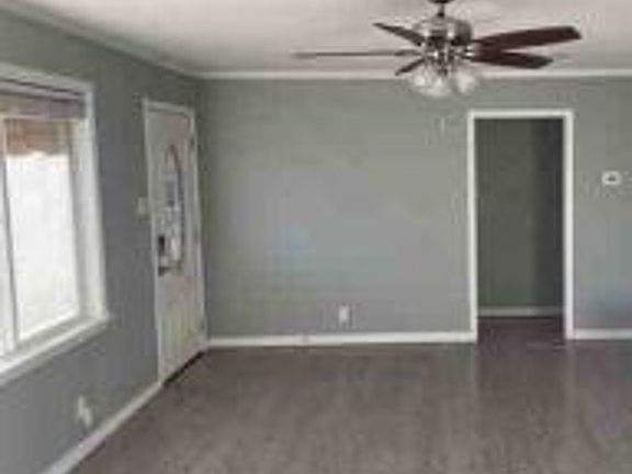 Additional Living Room