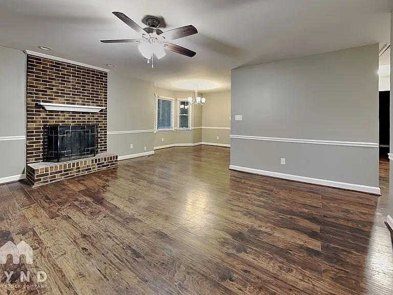 3504 Berdan Ct — Photo 2