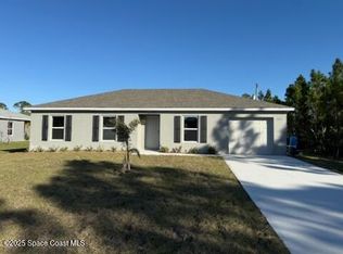 385 Dadeville St SE, Palm Bay, FL 32909
