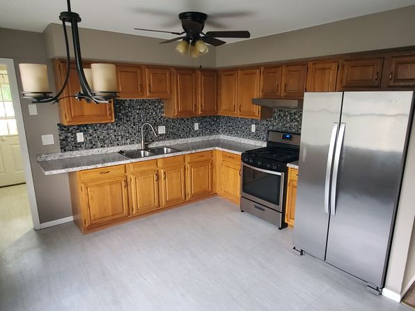 213 E Washington St, Oswego, IL