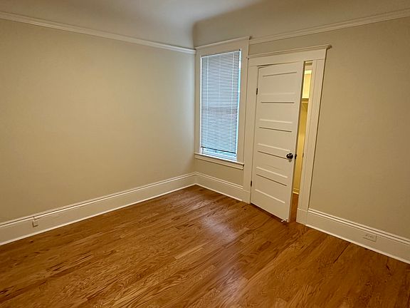 5th image of 79 Pearl St