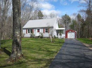 1005 Foreside Rd, Topsham, ME 04086