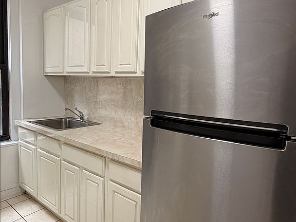 3rd image of 119-40 Metropolitan Ave #C2