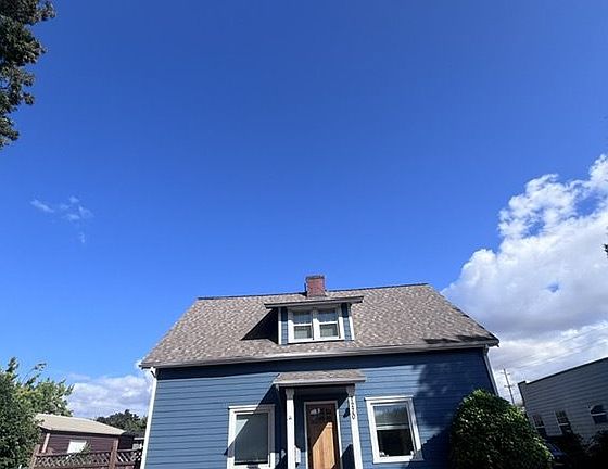 3rd image of 1270 Summer St NE