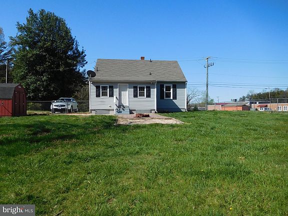 4th image of 1042 Manning Dr
