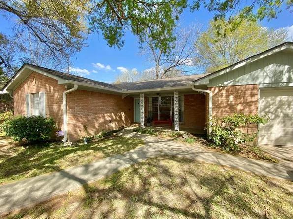 1609 Pin Oak Ave, Huntsville, TX 77340