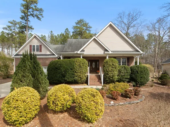 664 Chelsea Dr, Sanford, NC 27332