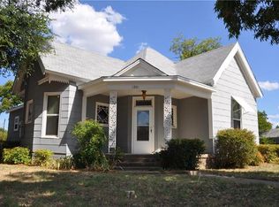 1201 S Concho St, Coleman, TX 76834