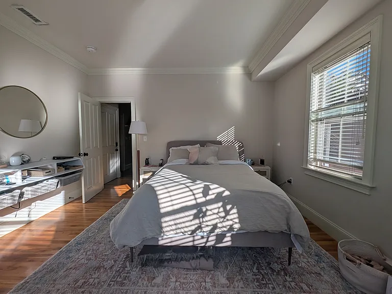 35 White Pl #2 — Photo 3