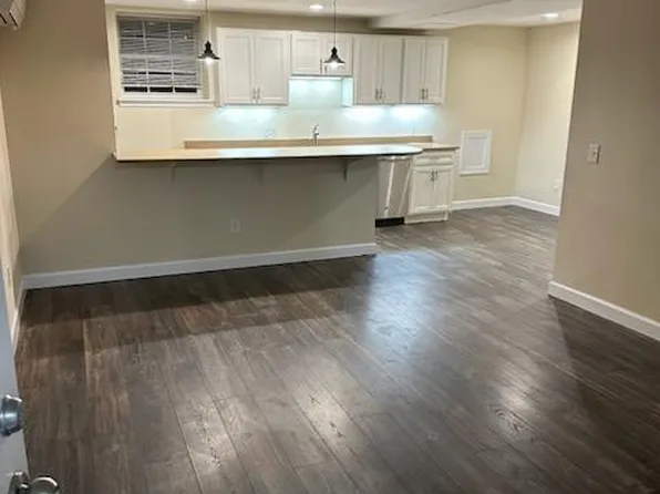 53 Llanfair Rd Unit Ll1, Ardmore, PA 19003