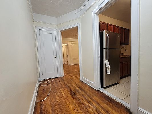 4th image of 44-15 43rd Ave #B5