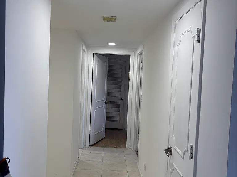 800 NE 195th St #415 — Photo 8