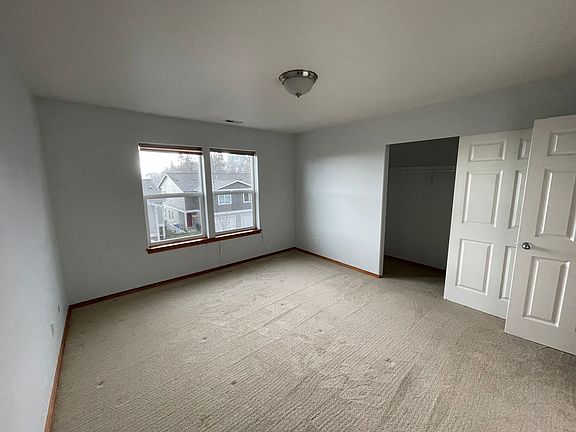 2nd image of 1890 SW Scenic Heights St APT E2