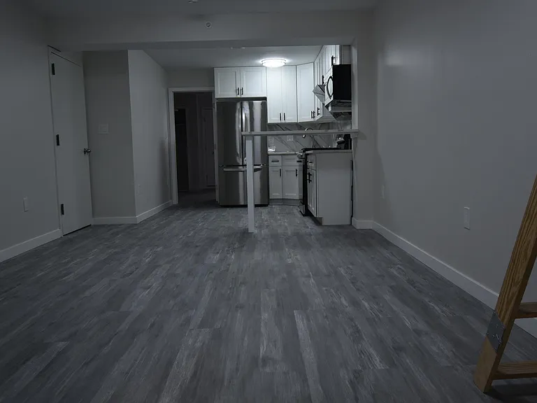 260 S 20th St #3 — Photo 11