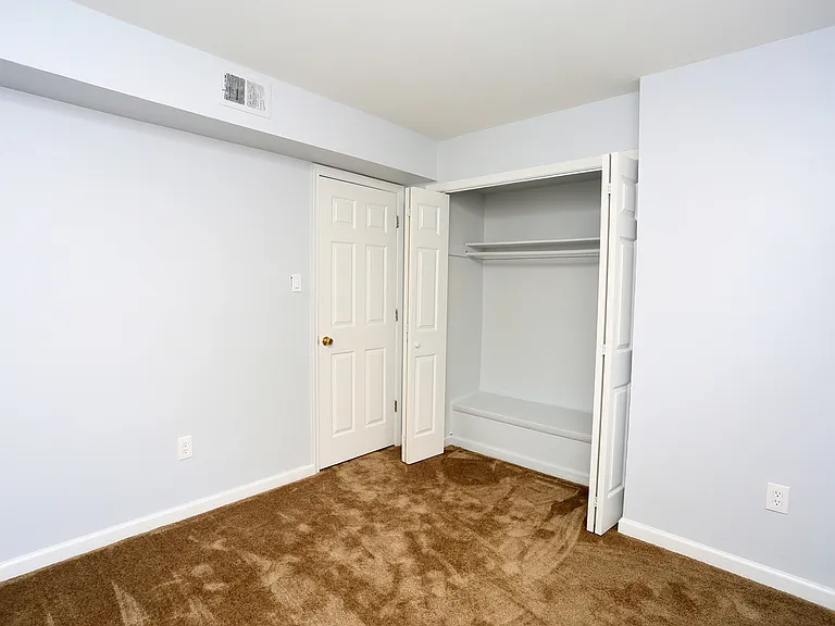 6717 Riverdale Rd — Photo 17