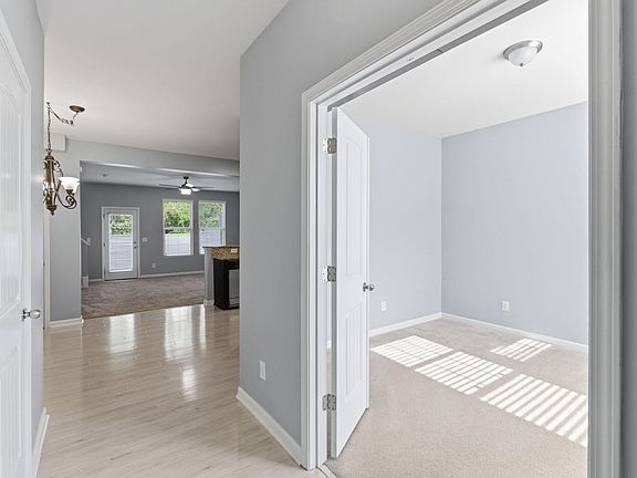 4th image of 9919 Sweet Basil Dr