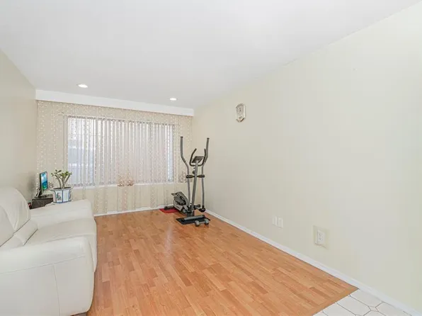 31 Ramsey Lane image 21 of 25