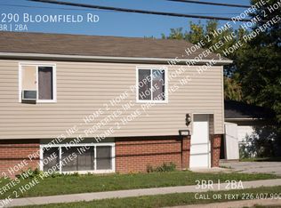 3290 Bloomfield Rd, Windsor, ON N9C 1R1