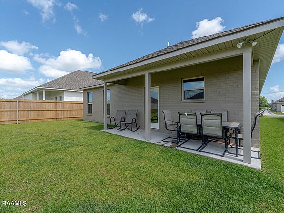 5th image of 105 Gilded Ln