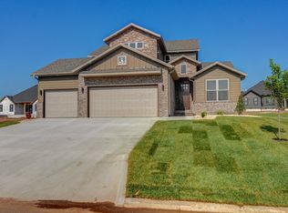 4967 S Burrows Ave, Springfield, MO 65810