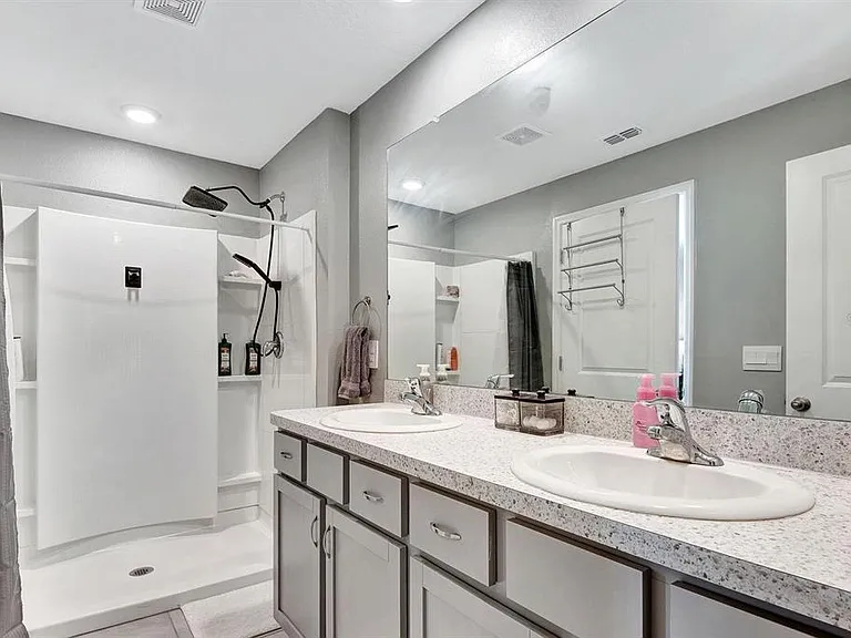 2942 Rock Sound St — Photo 30