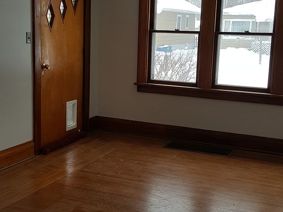 3rd image of 43 Maplewood Ave