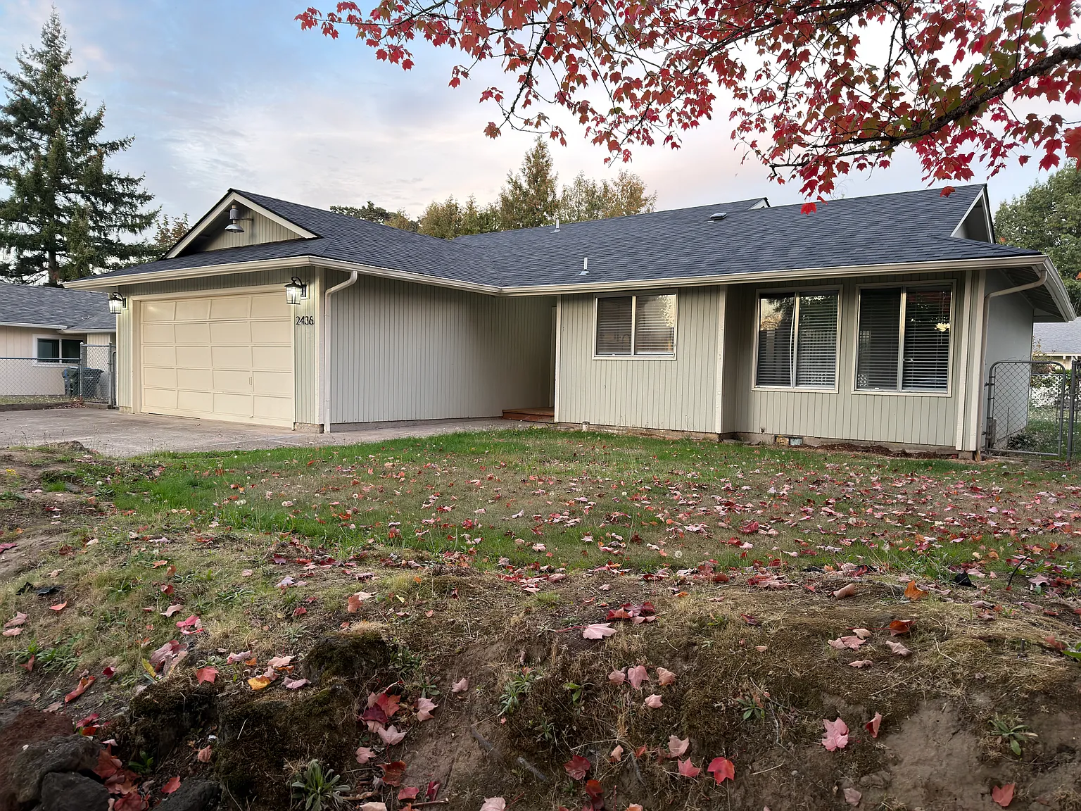 3 bed, 1207 sqft, $2,400 — Photo 2