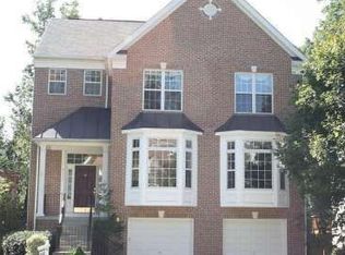 9121 Briarwood Farms Ct, Fairfax, VA 22031