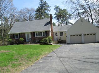522 Lincoln Rd, Walpole, MA 02081