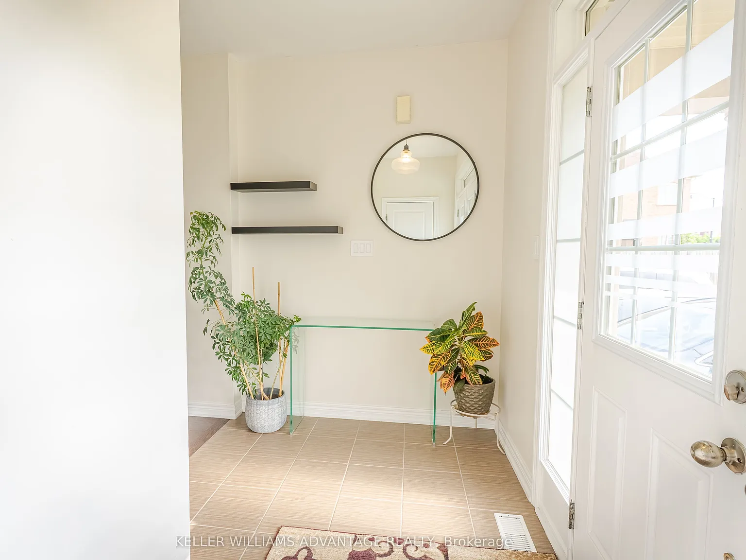 5 bed, $4,300 — Photo 3